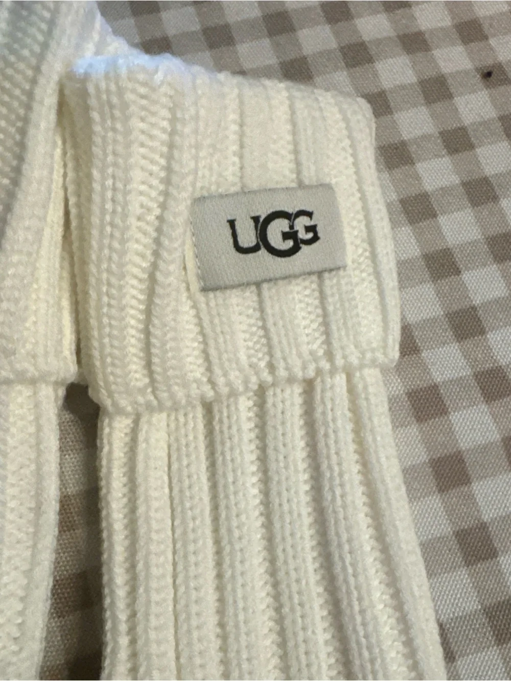 UGG White Ribbed Knit Fingerless Gloves